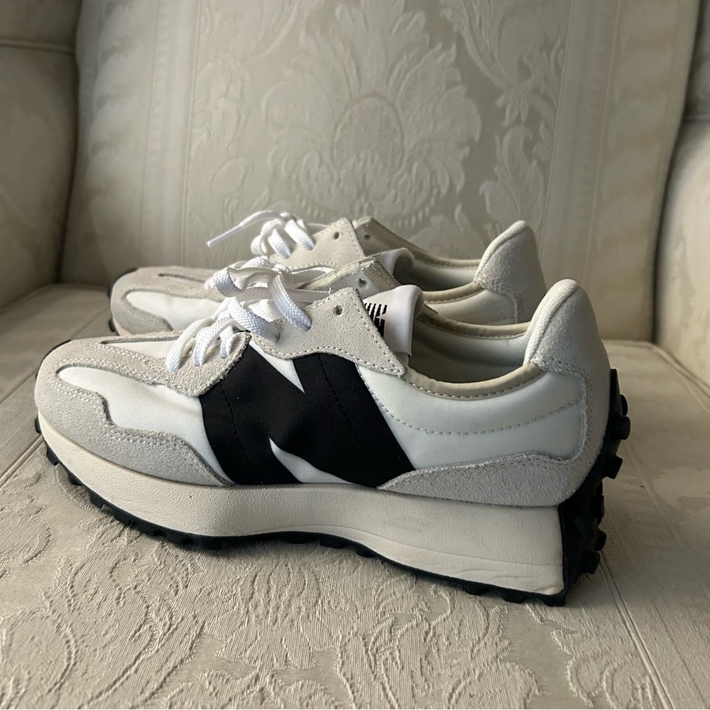 New Balance Retro 70s Style Sneakers 7.5 Low Profile Lace Up Casual Athletic - Picture 8 of 12